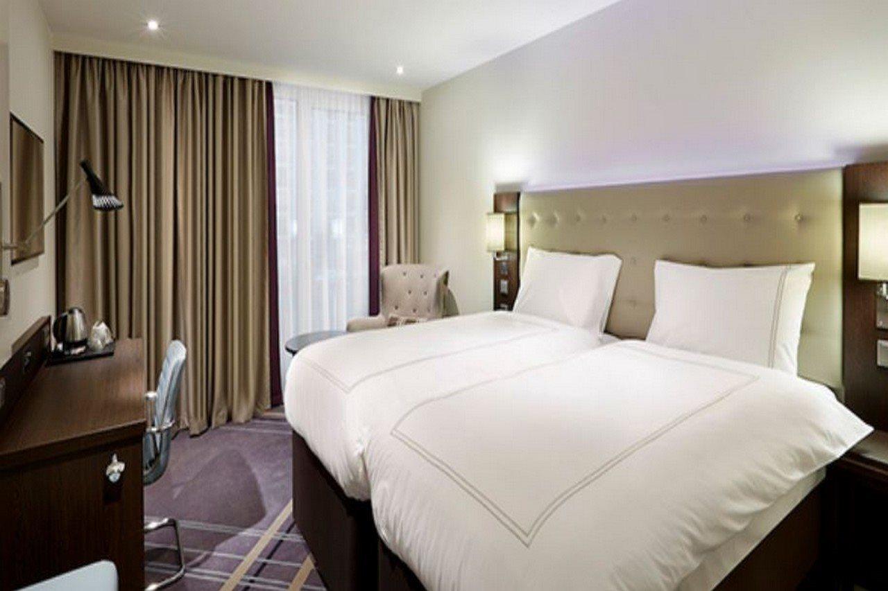 Premier Inn Muenchen Airport Sued ฮอลเบิร์กมูส ภายนอก รูปภาพ