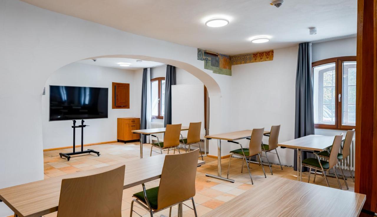 Premier Inn Muenchen Airport Sued ฮอลเบิร์กมูส ภายนอก รูปภาพ
